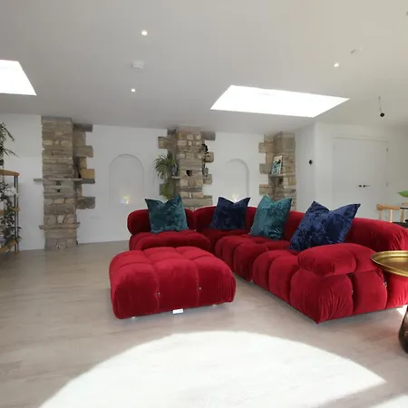 The Old Poolhouse Apartman