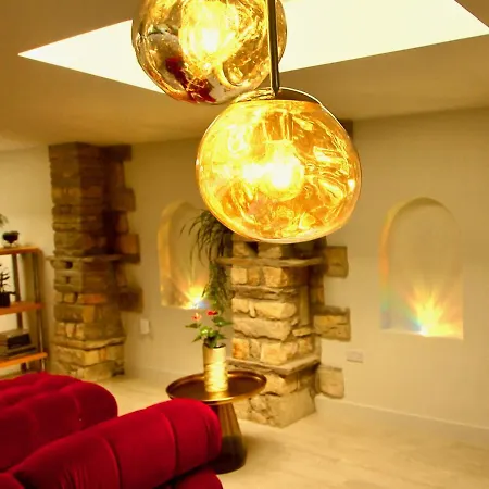 The Old Poolhouse * Beetham